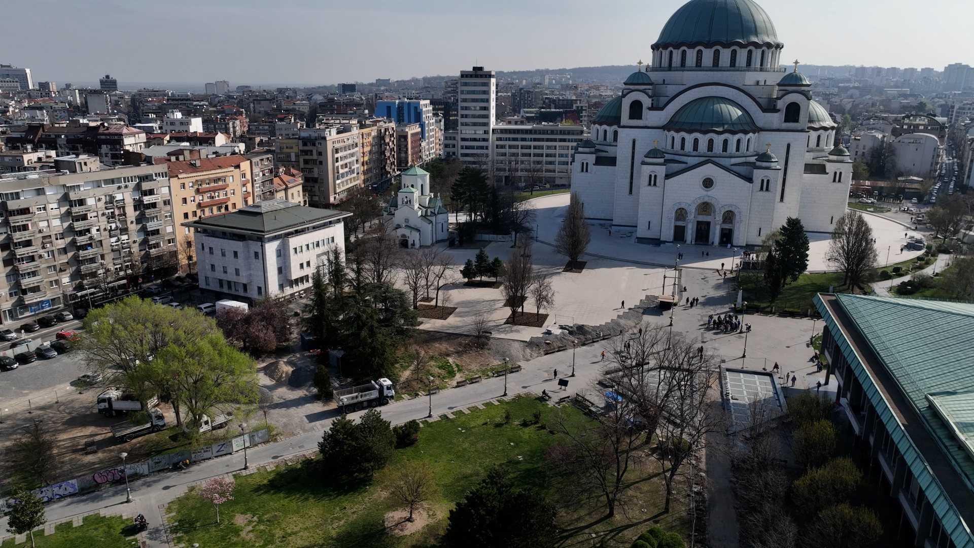 PLATO ISPRED HRAMA 9.jpg