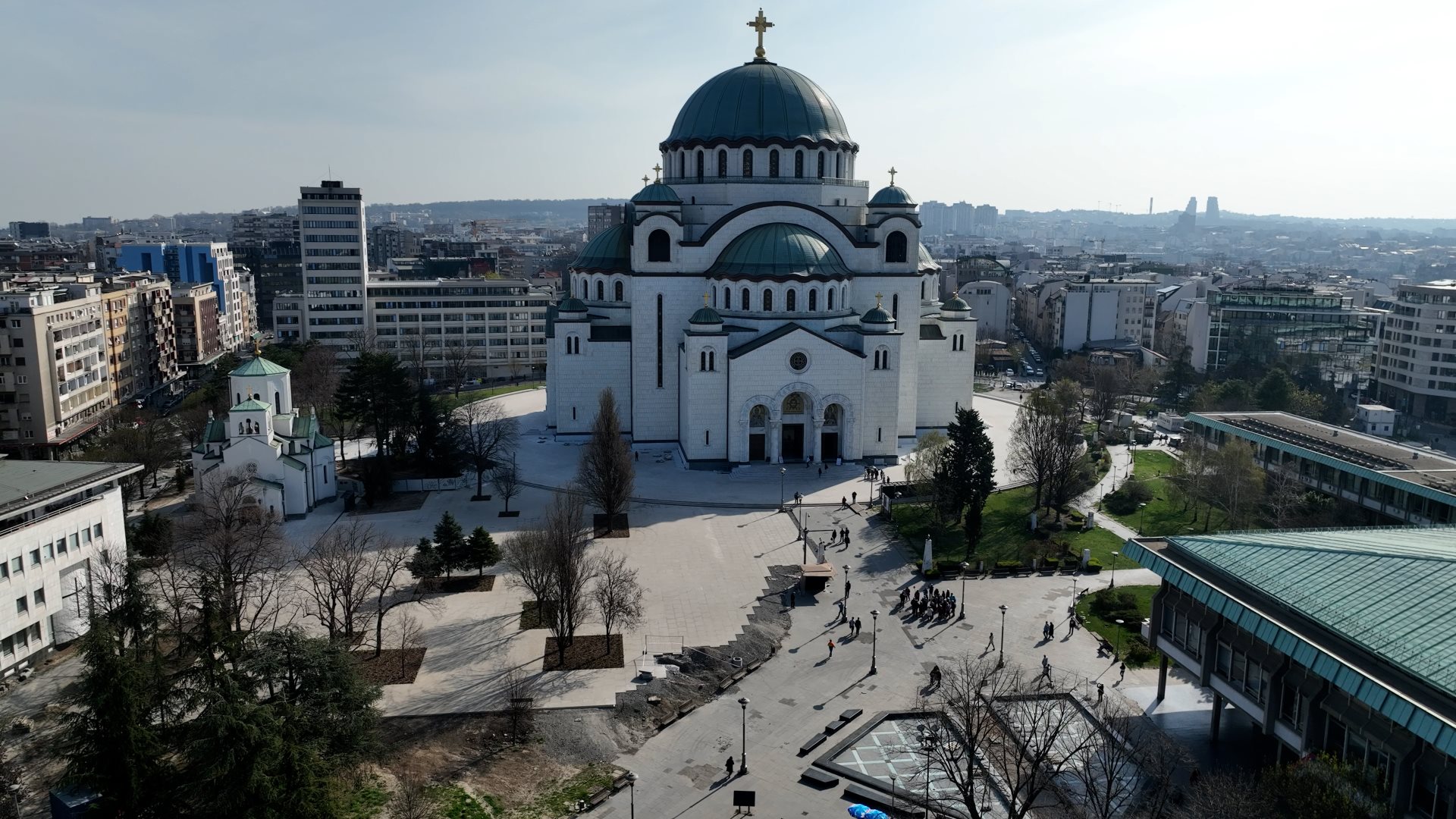 PLATO ISPRED HRAMA 3.jpg